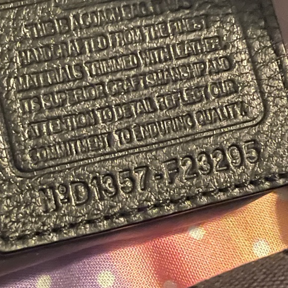 Coach Black Signature Tote ( Coach F23295) Mini Signature Cwallet/crossbody. - Picture 12 of 16